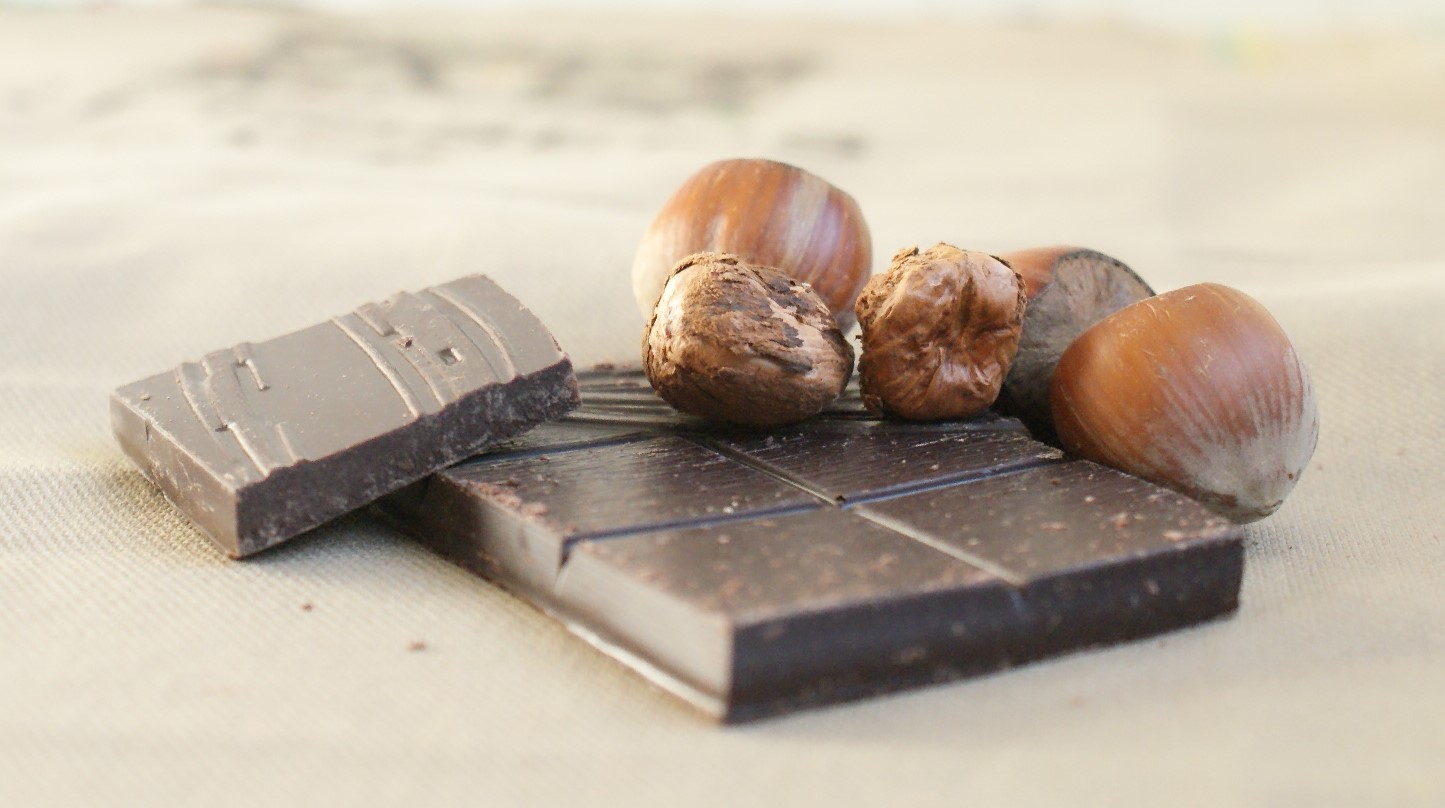 Notes de chocolat et noisettes